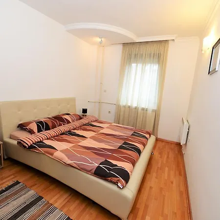 Superior Apartment *
